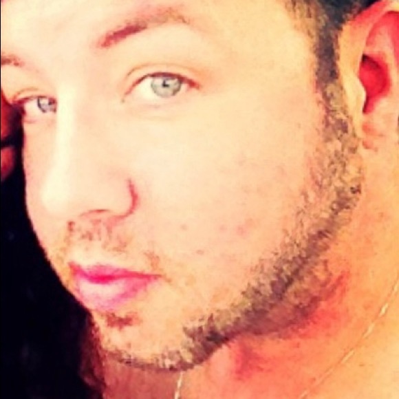 Meet your Posher, Ryan - Picture 2 of 2